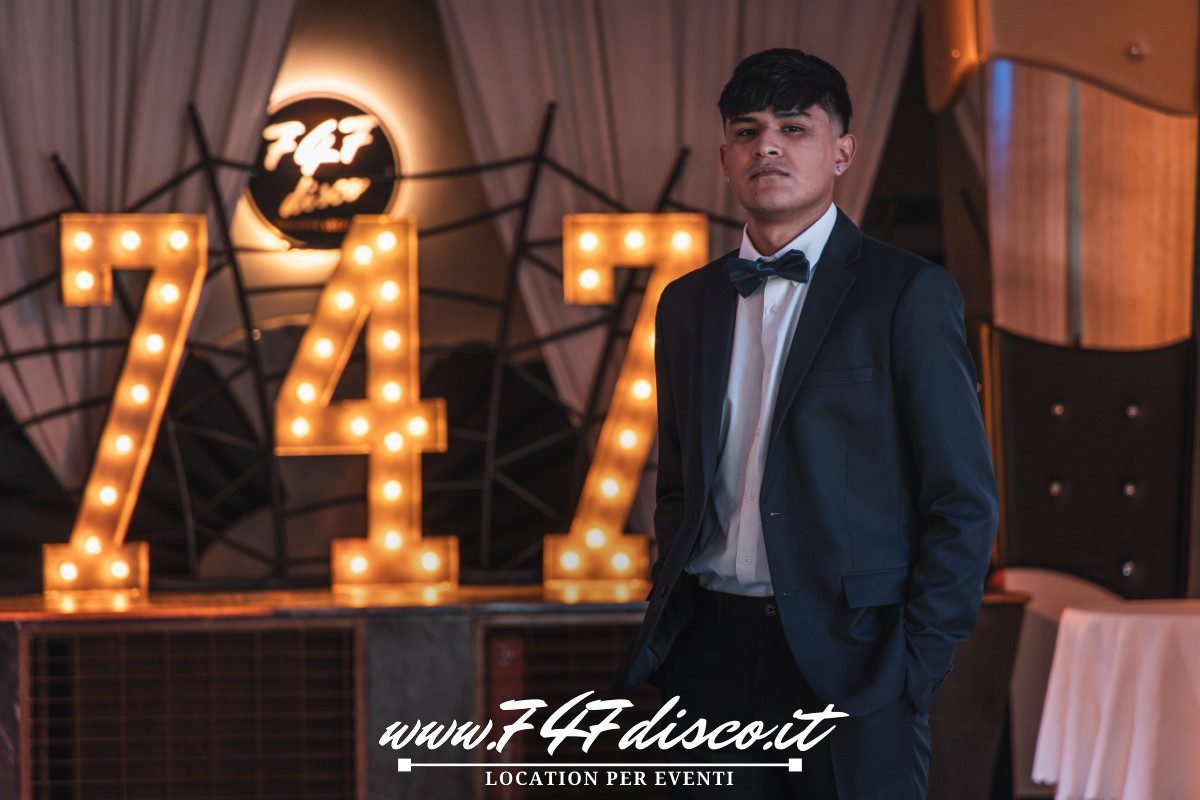 Location 18 anni Roma – scenografie per la festa di Riccardo al 747 Disco