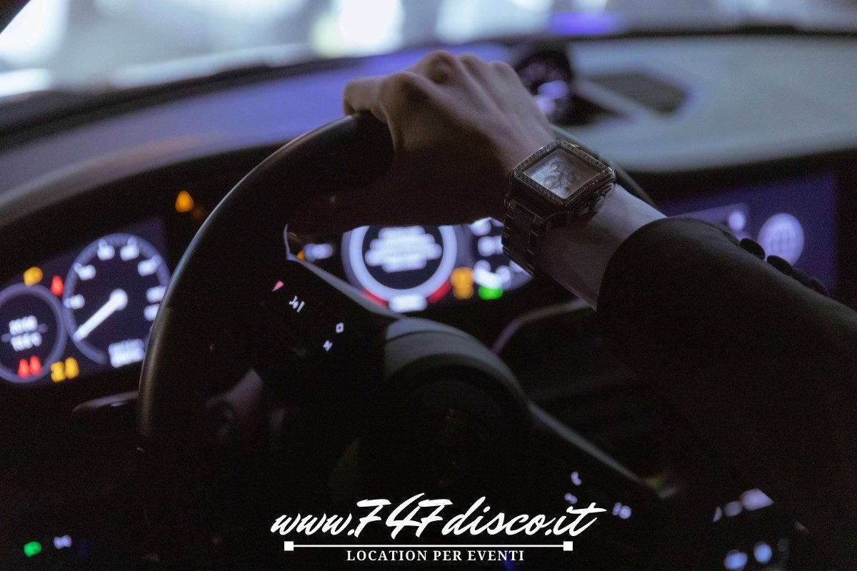 Festa 18 anni Roma Flavio in sala feste privata al 747 Disco