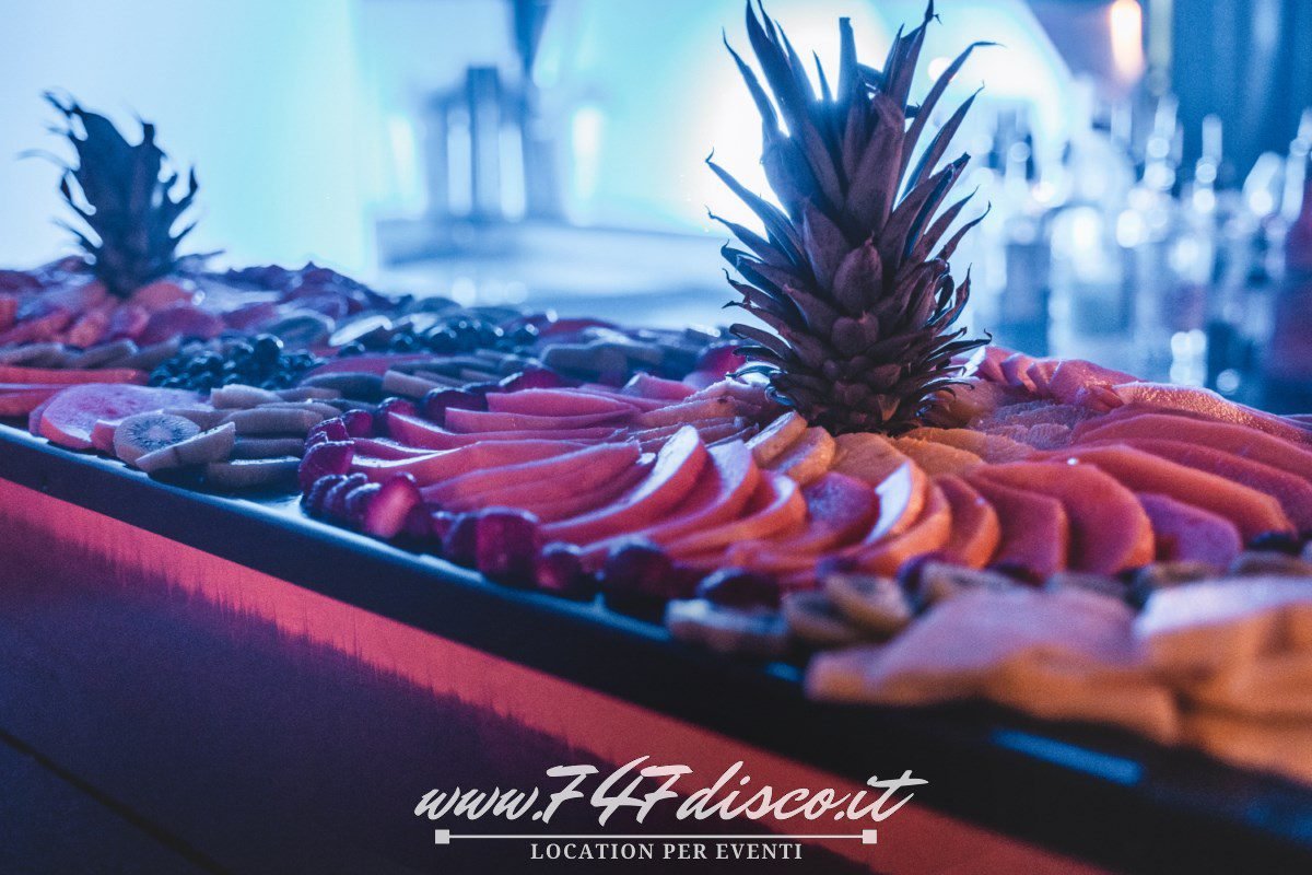 Tagliata di frutta fresca per catering eventi Roma