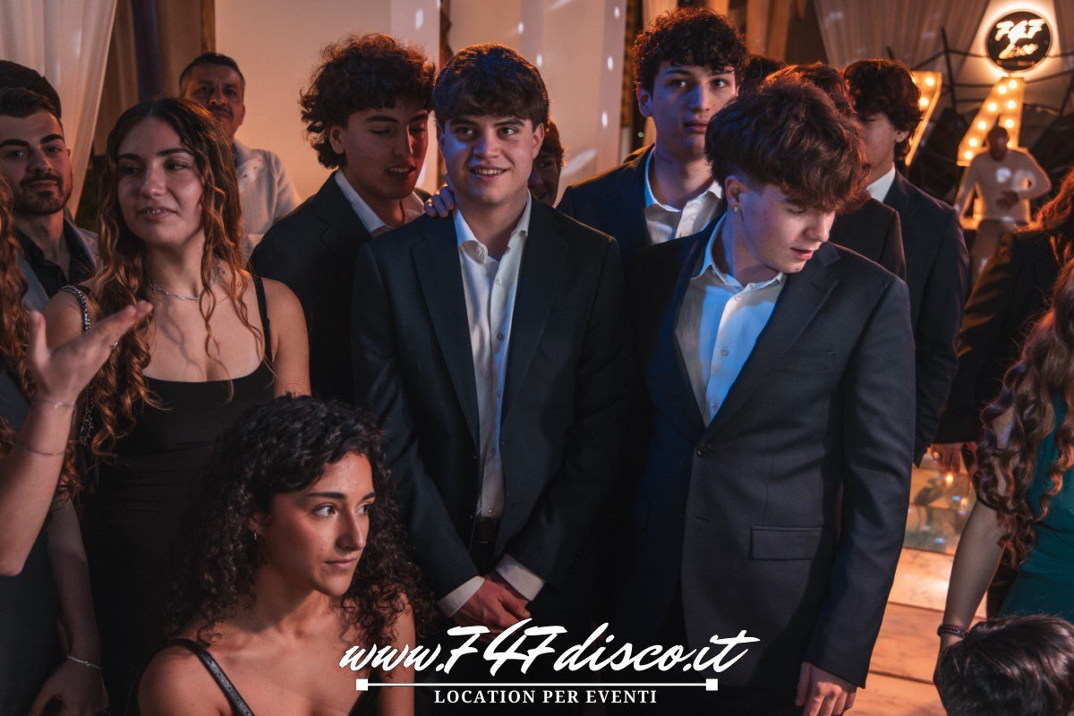 Festa 18 anni Roma Alberto in sala feste privata al 747 Disco Festa 18 anni Roma Alberto in sala feste privata al 747 Disco