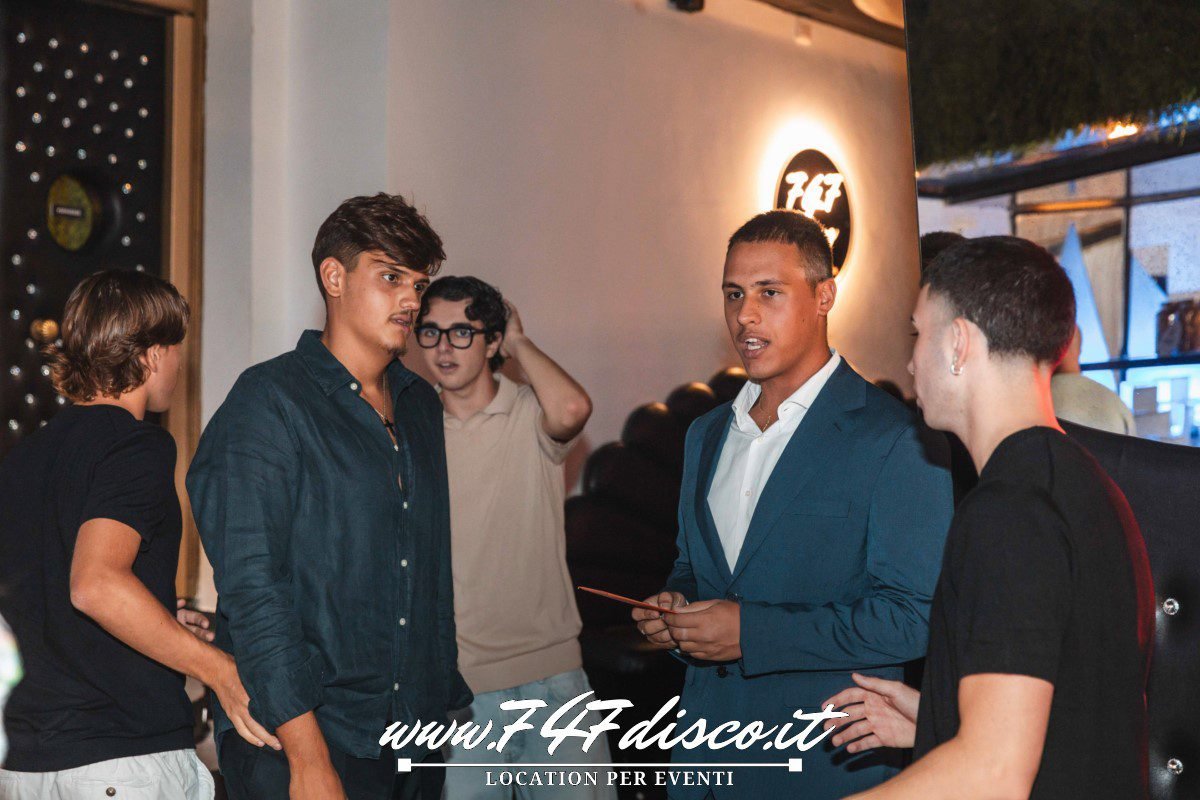 Festa 18 anni Leandro Roma al 747 Disco