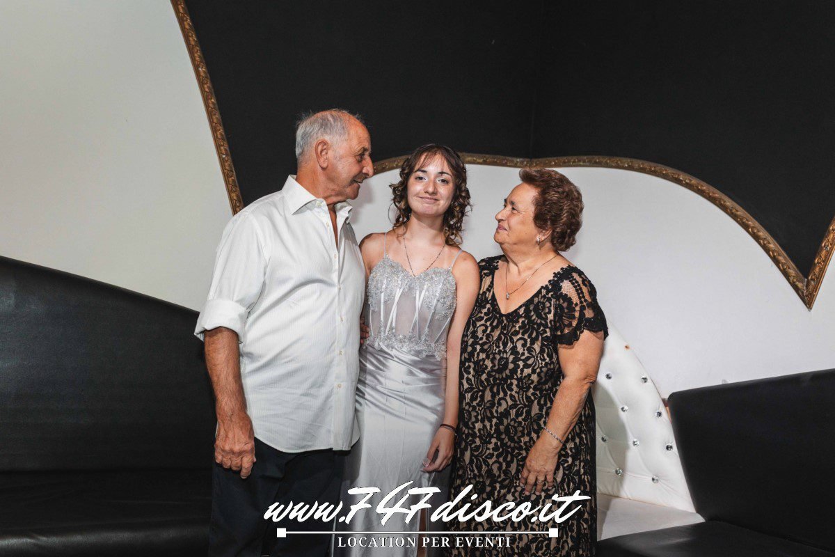 Alessia durante la sua festa 18 anni a Roma