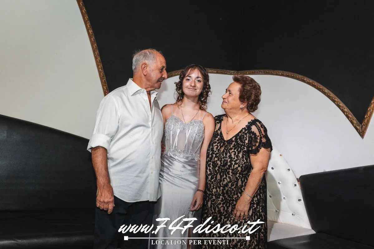 Alessia durante la sua festa 18 anni a Roma
