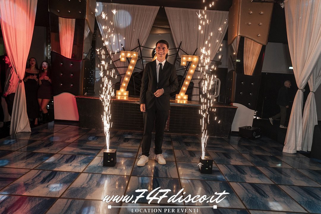 Festa 18 anni Giacomo Roma al 747 Disco, discoteca privata per diciottesimi
